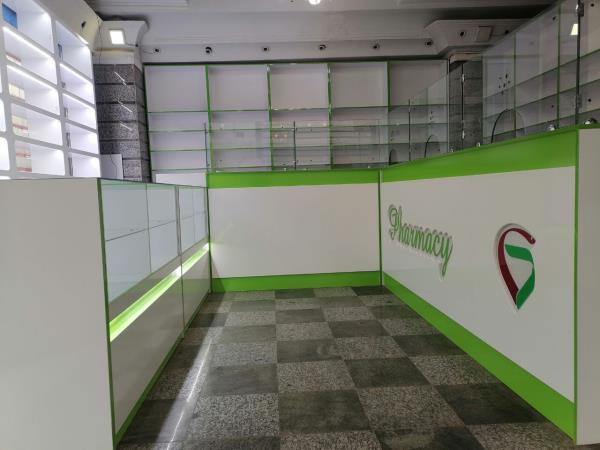 قفسه داروخانه 