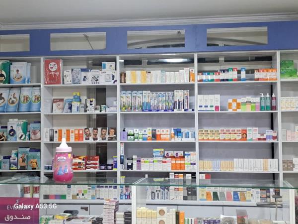 قفسه داروخانه