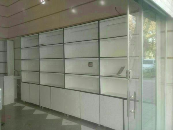 قفسه داروخانه 