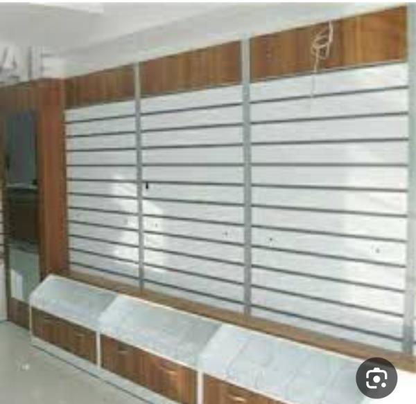 استند