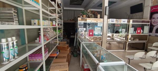 قفسه داروخانه