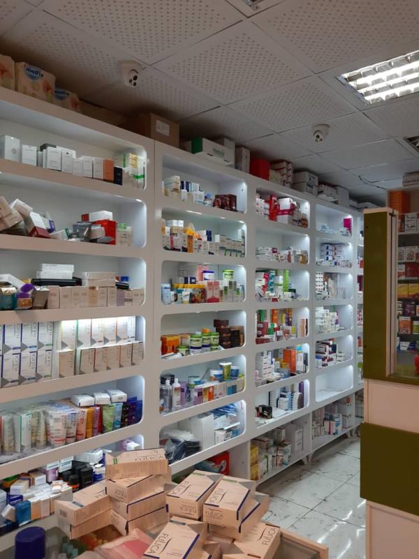 قفسه داروخانه