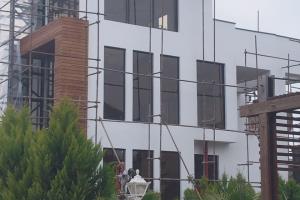 نمای شیشه ایی 