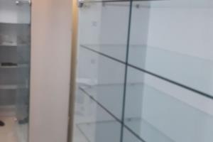 قفسه وویترین