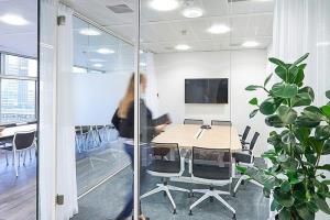 پارتیشن شیشه ایی