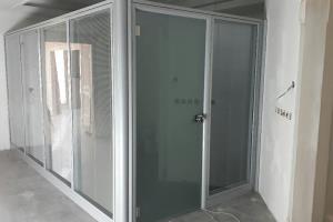 پارتیشن شیشه ایی  فریم لس