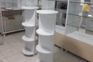 قفسه داروخانه