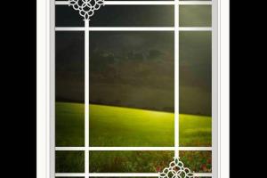 پنجره دکوراتیو شیشه