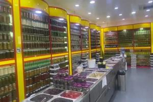 قفسه سوغات فروشی