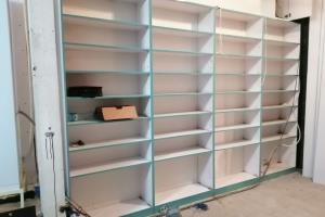 قفسه داروخانه